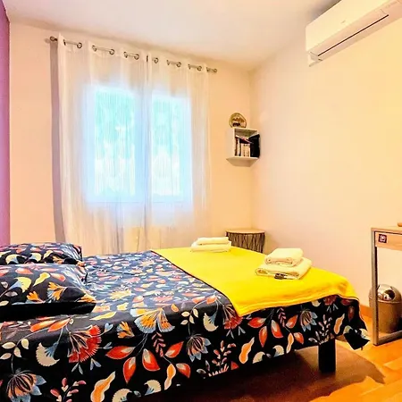 Le Petit Paradis Lescurien Feriehus *